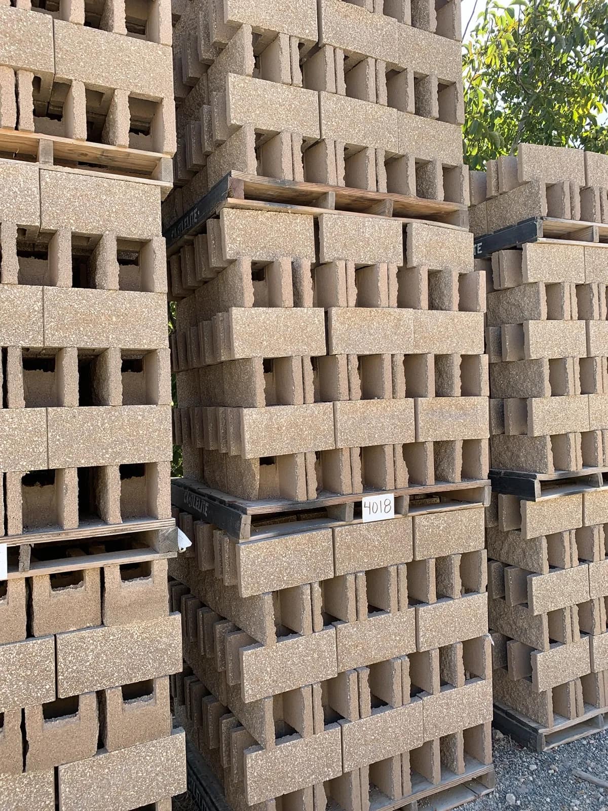 (3) Pallets 8x8x16 Split One Side Open End Bond Beam Tan, photo 2 of 3
