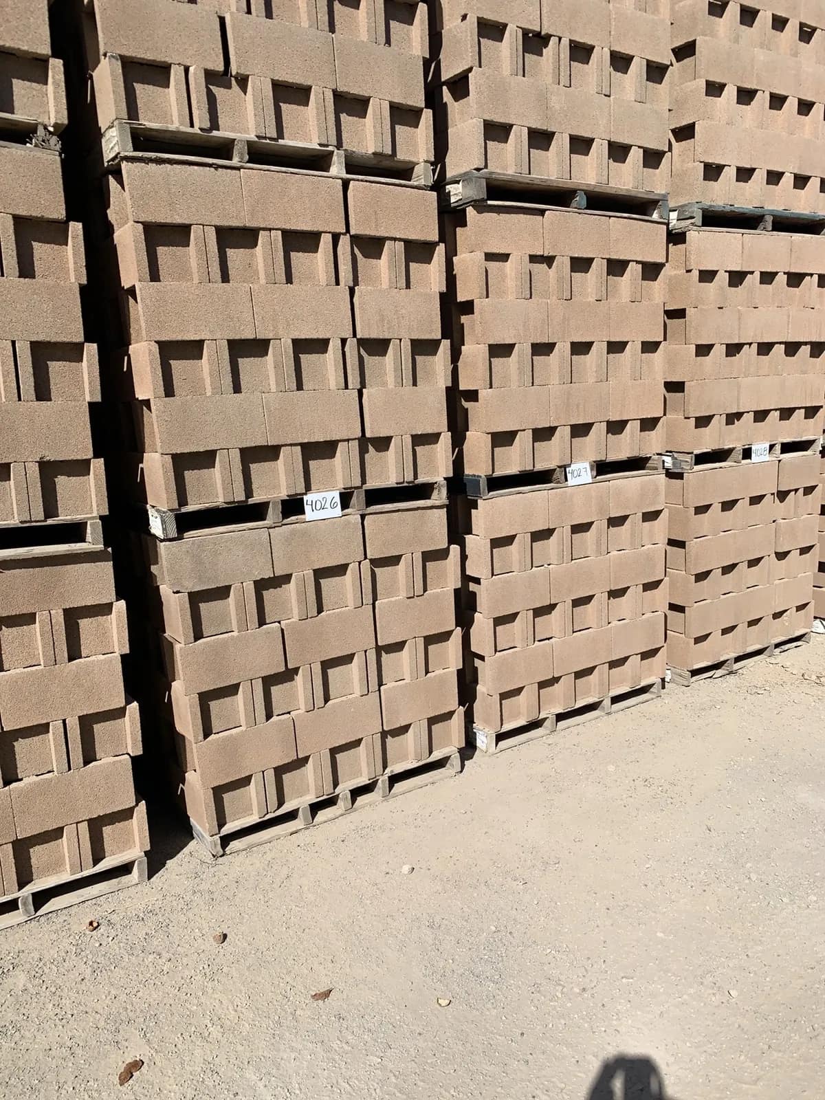 (3) Pallets 10x8x16 H Block Tan, photo 2 of 3