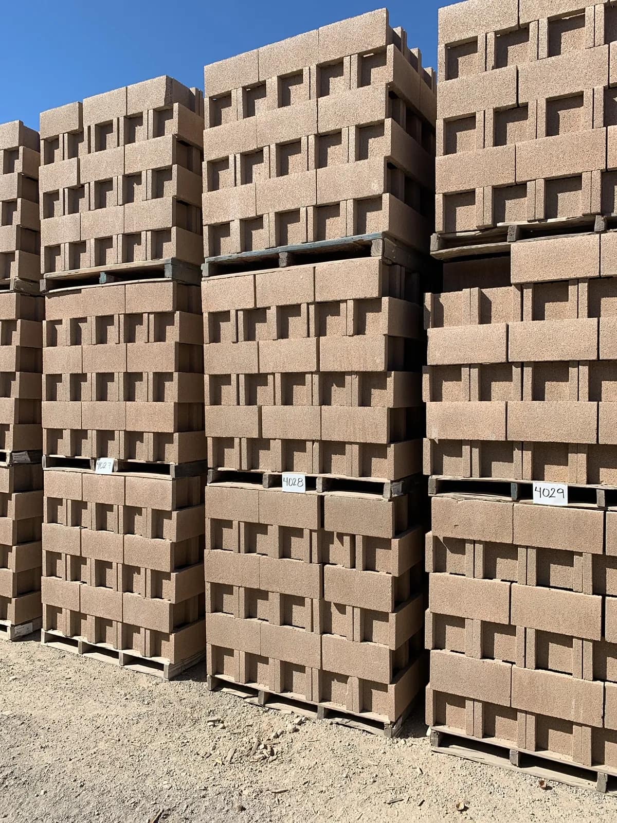 (3) Pallets 10x8x16 H Block Tan, photo 3 of 3