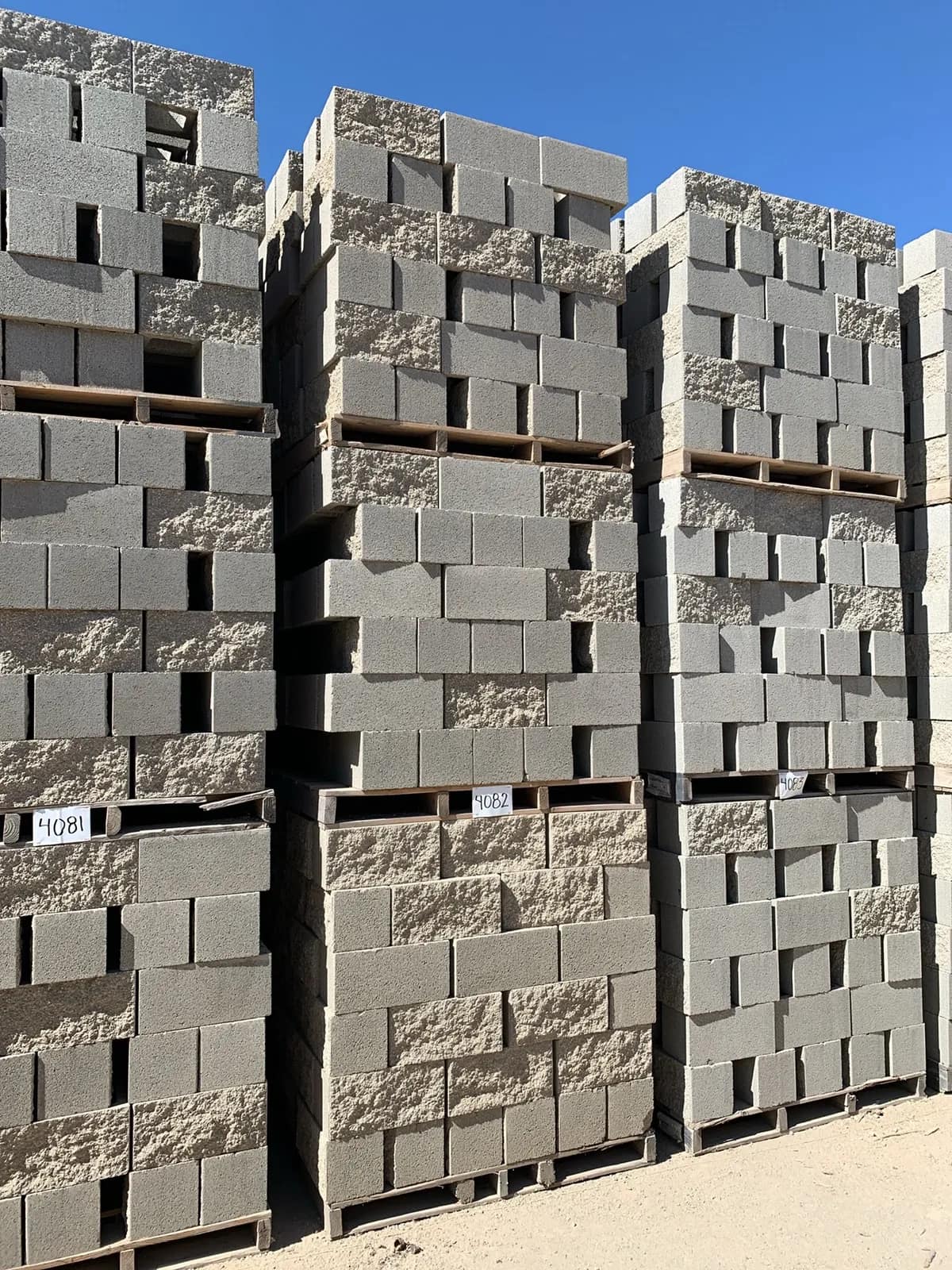 (3) Pallets 8x8x16 Split One Side Standard Gray, photo 2 of 3