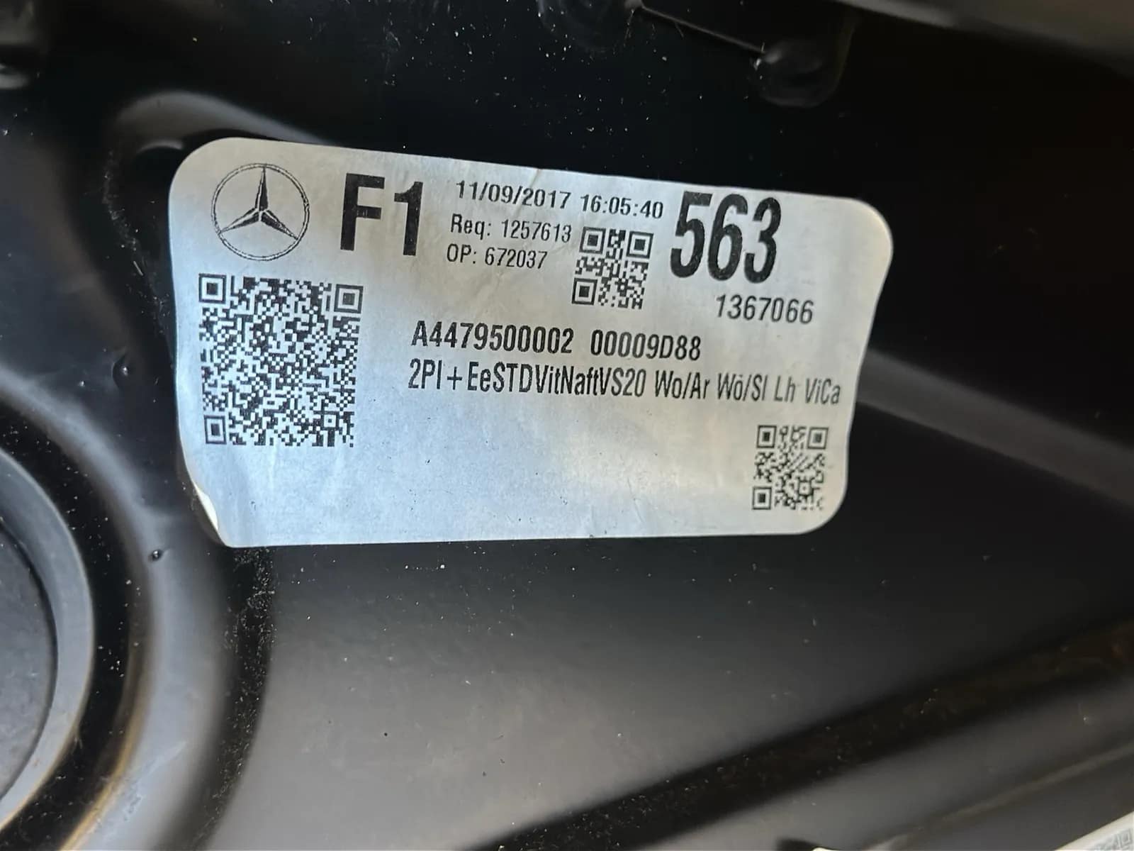 Mercedes Passenger Car Seat, photo 5 of 6