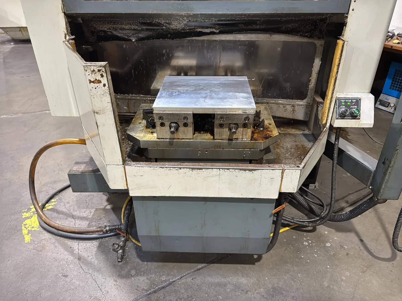 Enshu S400 CNC Vertical Machining Center With Turbo Conveyor, photo 11 of 72