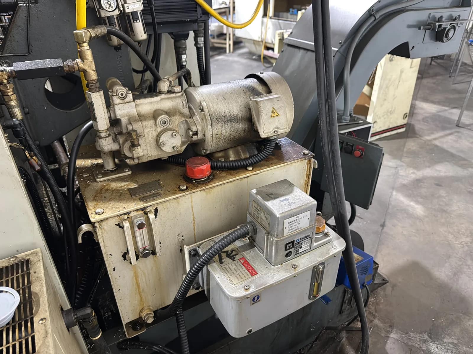 Enshu S400 CNC Vertical Machining Center With Turbo Conveyor, photo 40 of 72