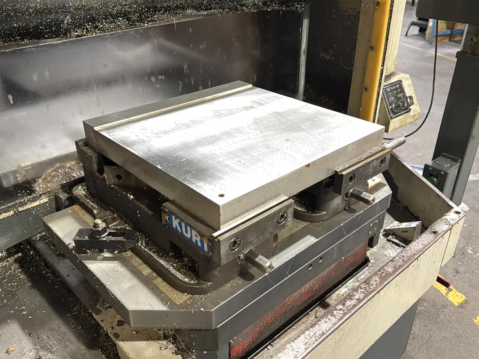 Enshu S400 CNC Vertical Machining Center With Turbo Conveyor, photo 10 of 82