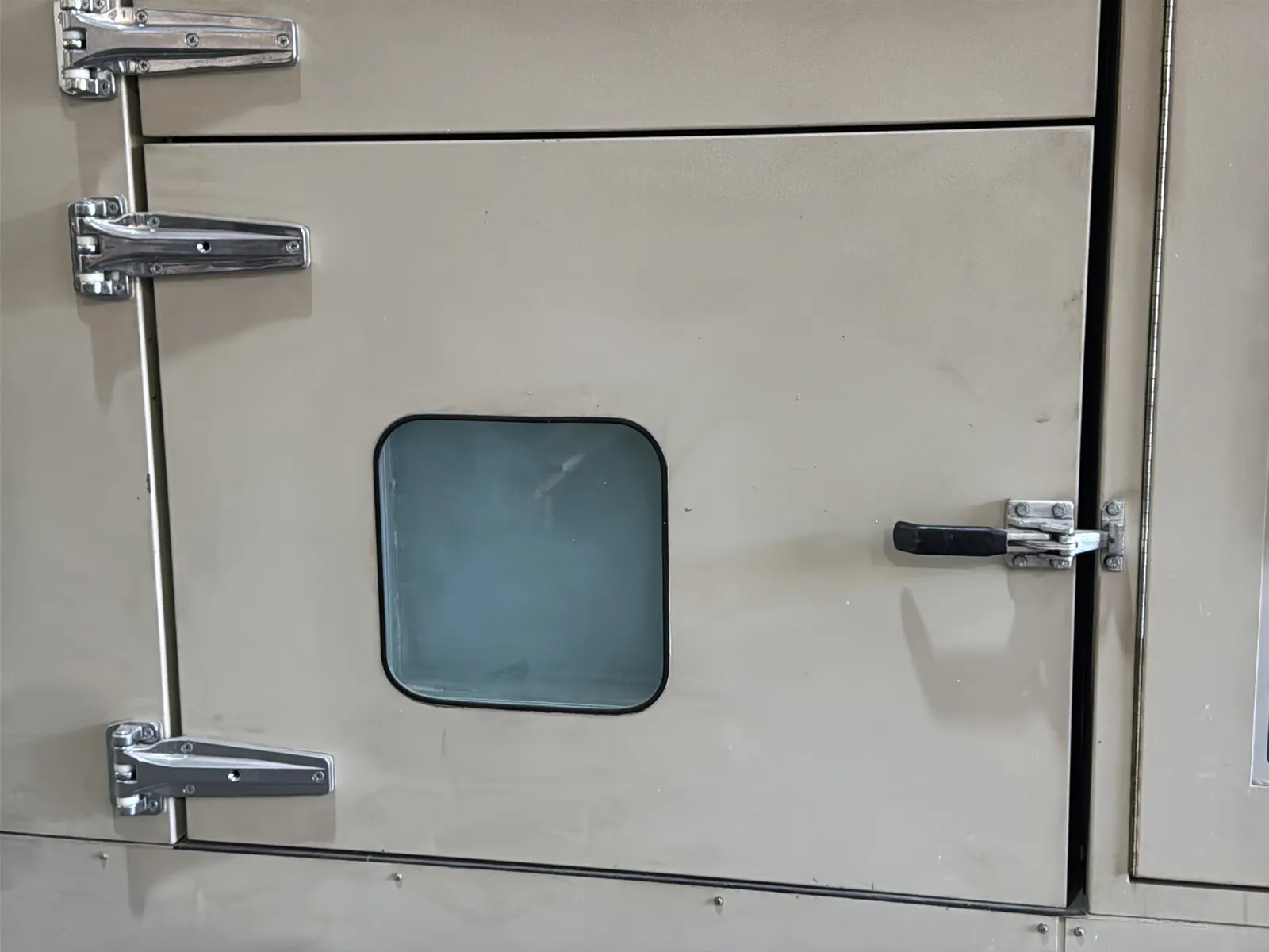 CSZ Temperature Cycling Chamber, photo 9 of 38
