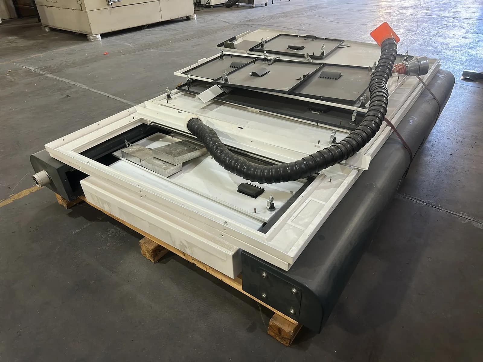 Coherent UW1200 Machine Enclosure, photo 8 of 9