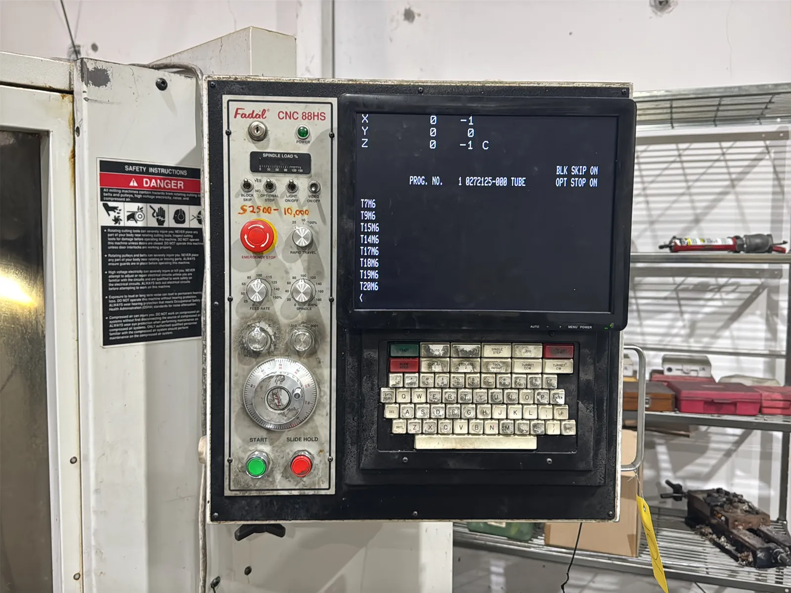 Fadal VMC4020 CNC Vertical Machining Center, photo 4 of 47
