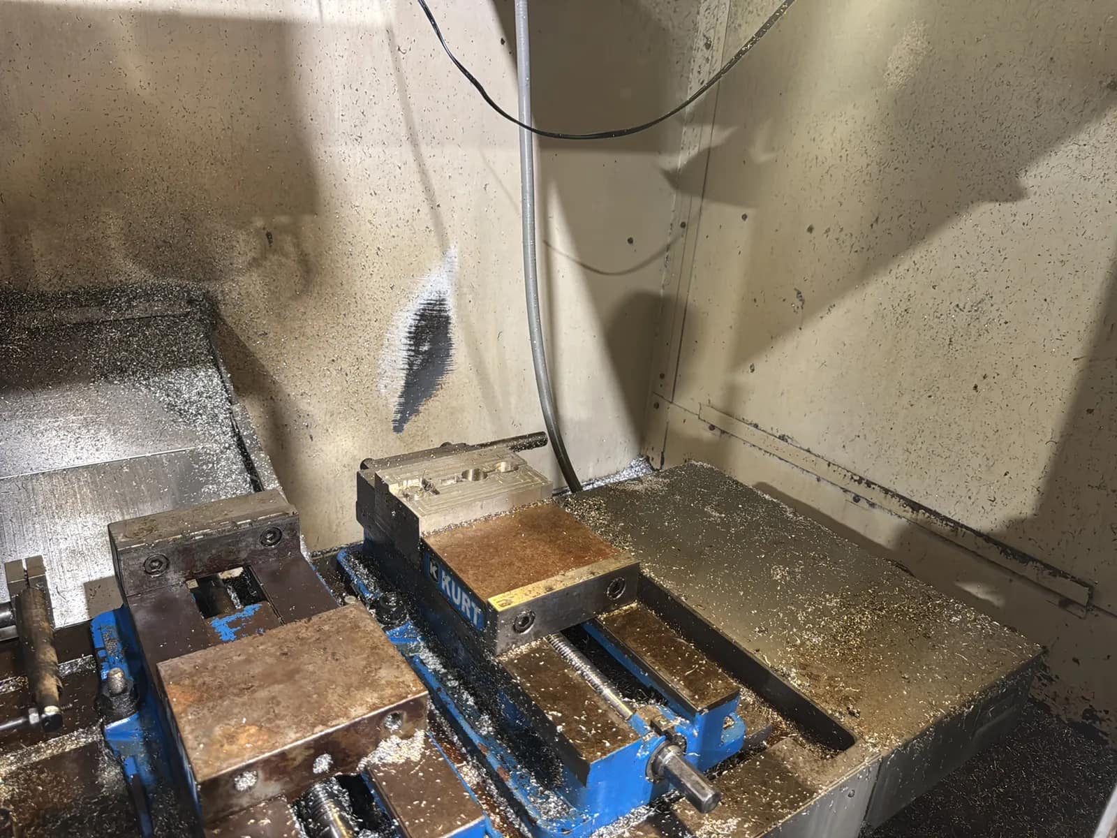 Fadal VMC4020 CNC Vertical Machining Center, photo 41 of 47
