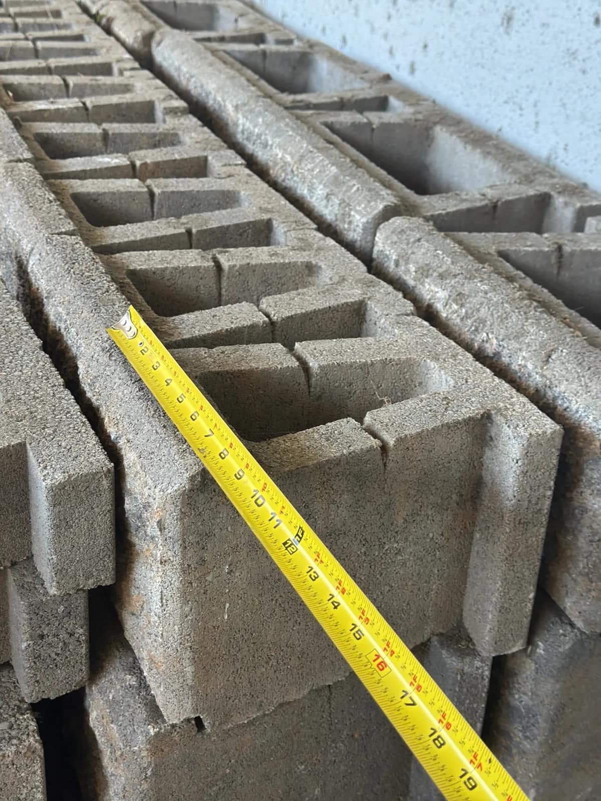 Bulk Lot: Allan Blocks, photo 7 of 22