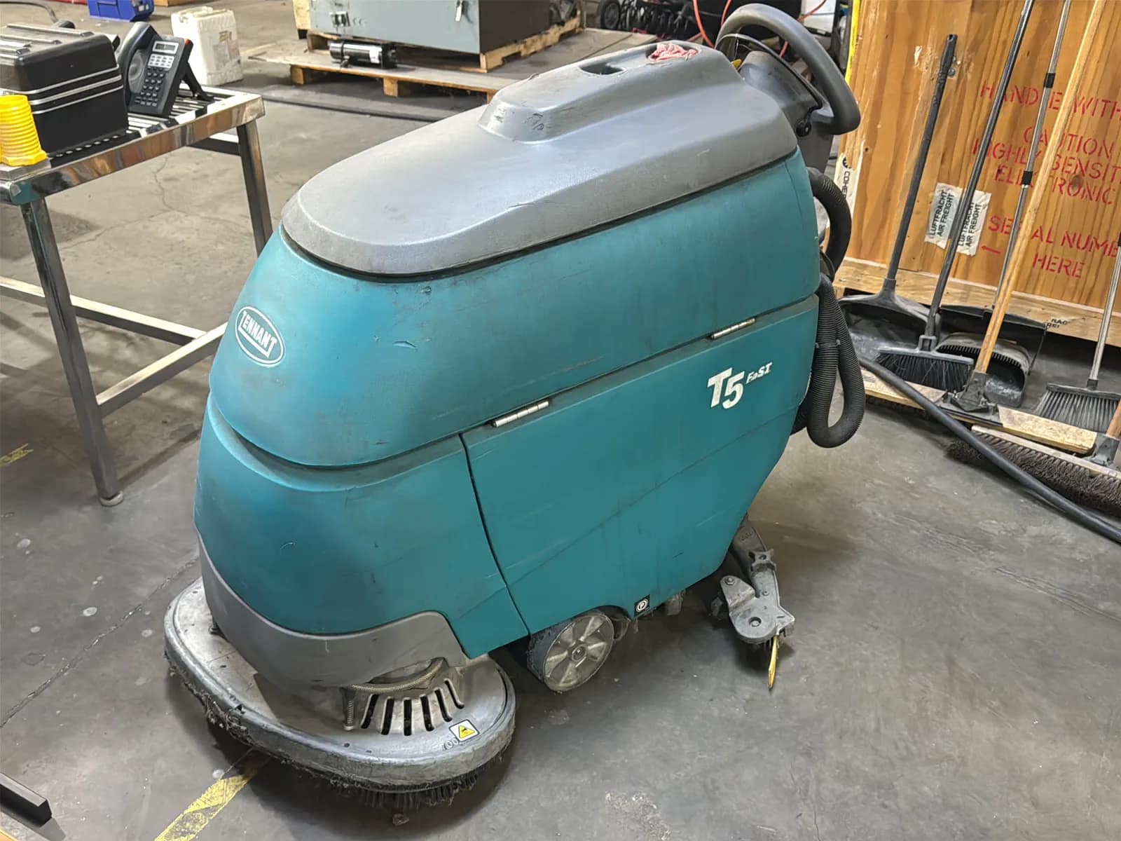 tennant-t5-floor-cleaner-8461cb