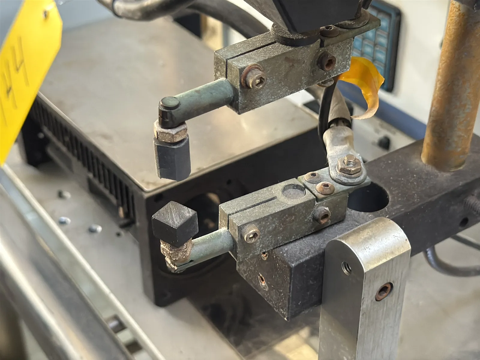 Unitek Fine-Spot Spot Welder With Power Supply, photo 4 of 18