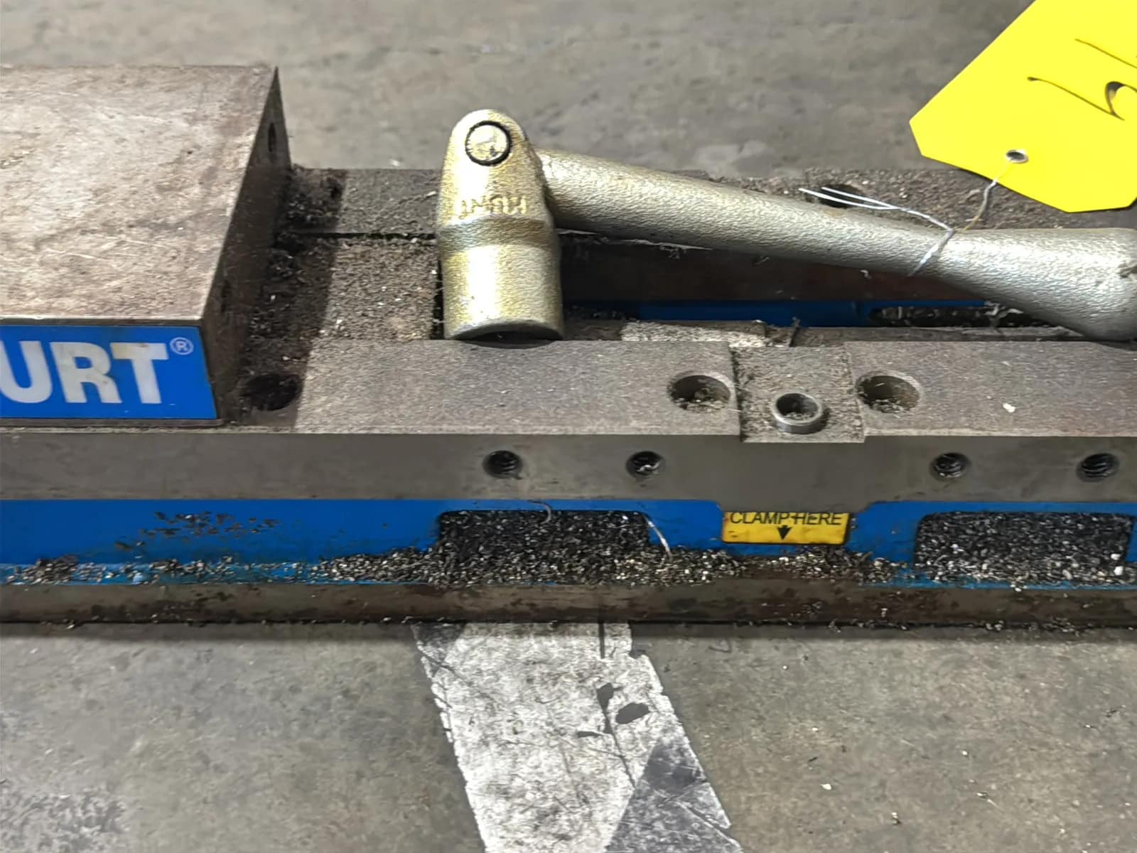 Kurt 4” Machinist Vise, photo 3 of 5