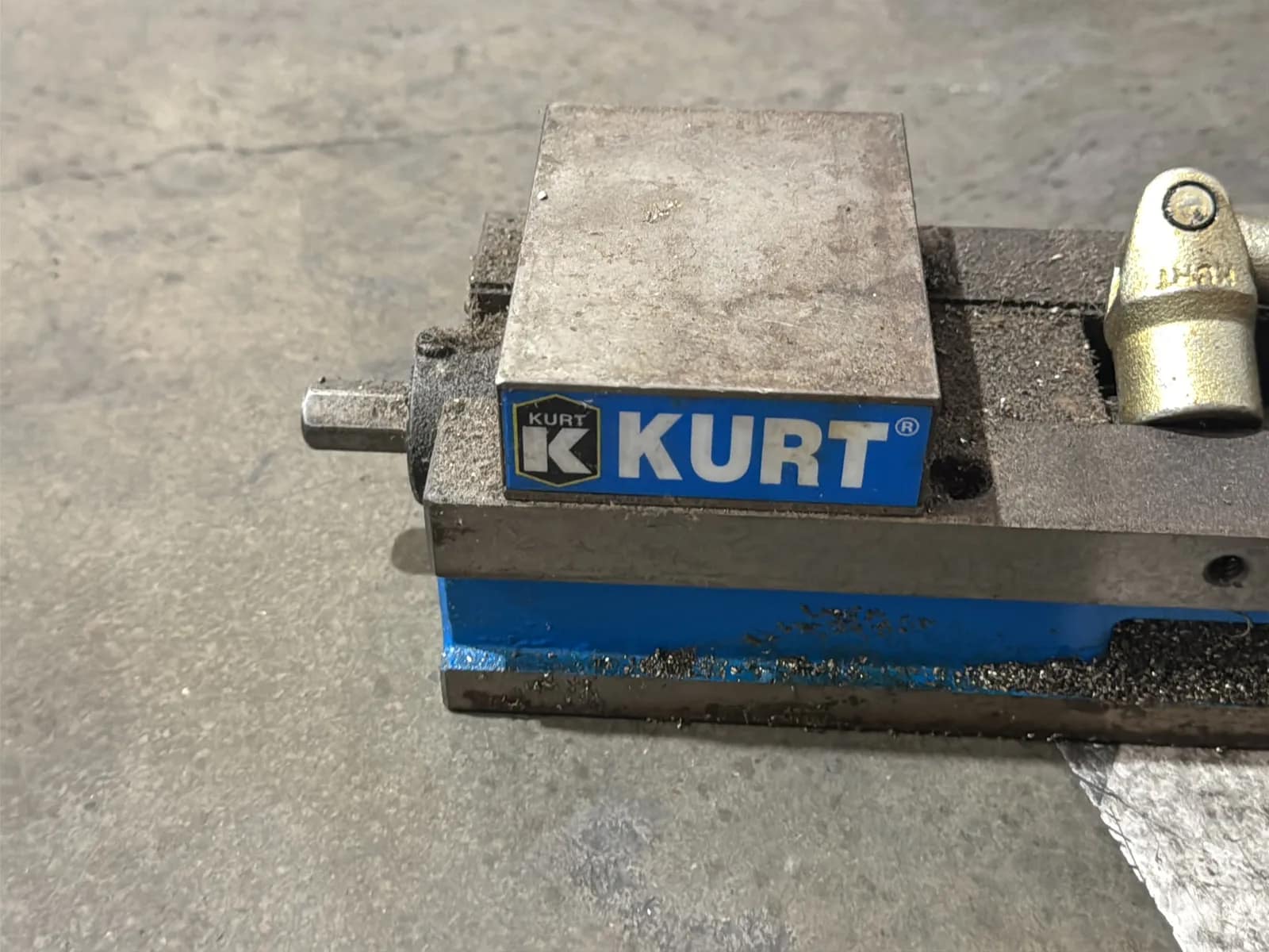 Kurt 4” Machinist Vise, photo 4 of 5