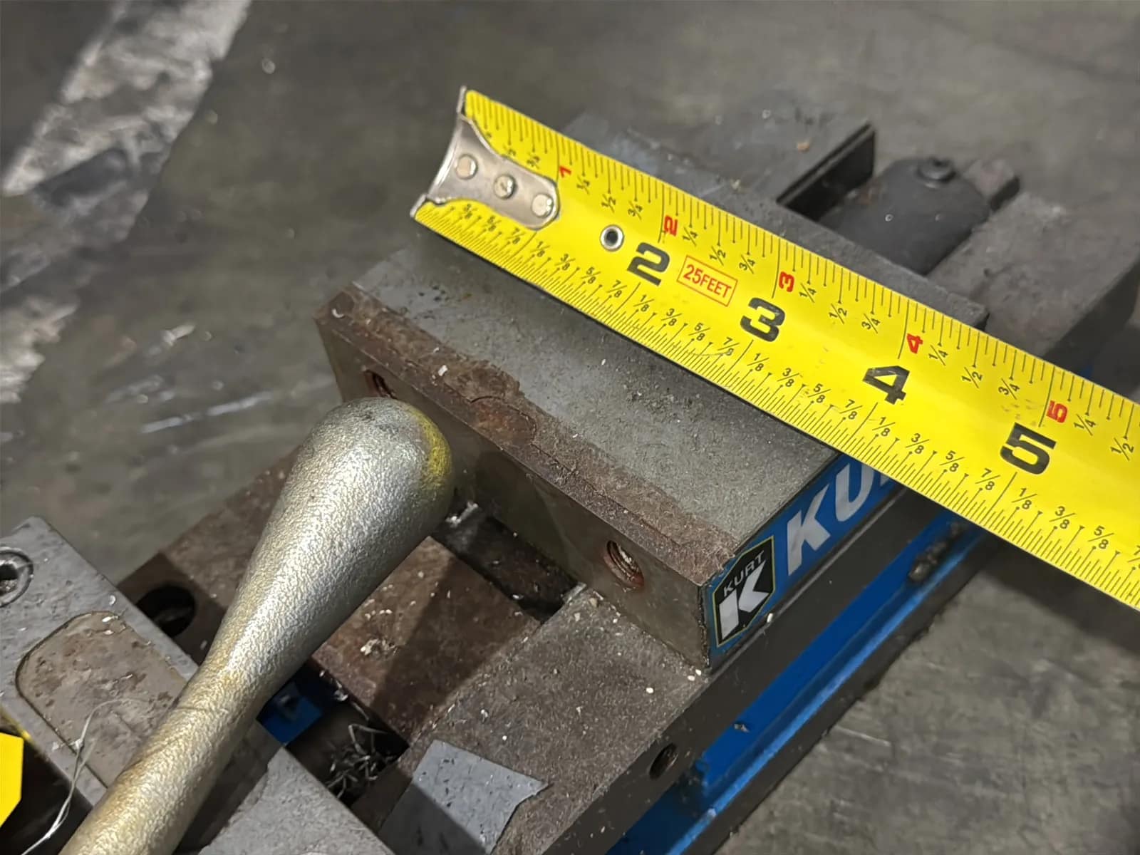 Kurt 4” Machinist Vise, photo 5 of 5