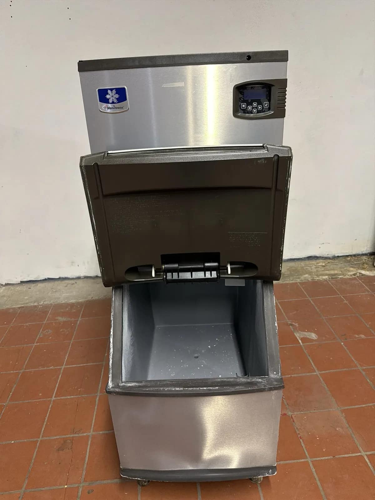 Manitowoc Ice Maker, photo 4 of 6