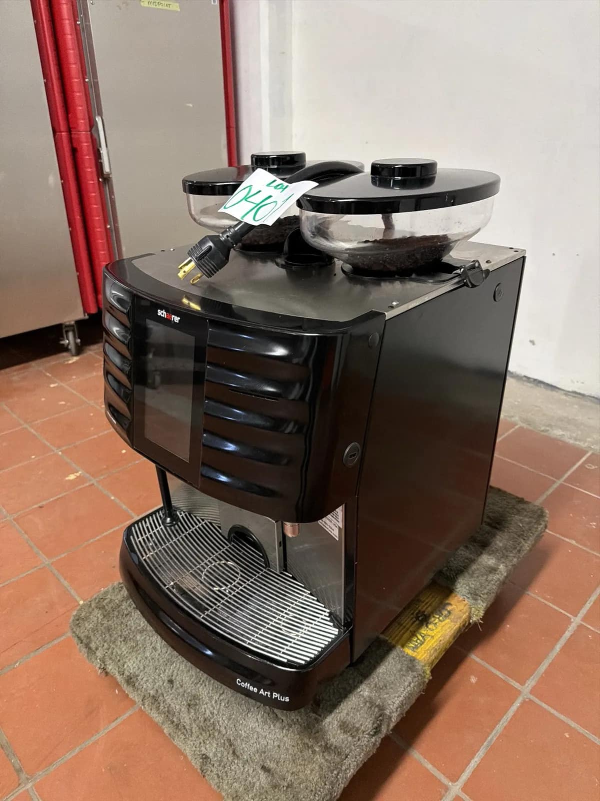Schaerer Coffee Art Plus Type SCA1-Touchscreen Super Automatic Espresso Machine. 220 Volts, photo 2 of 5