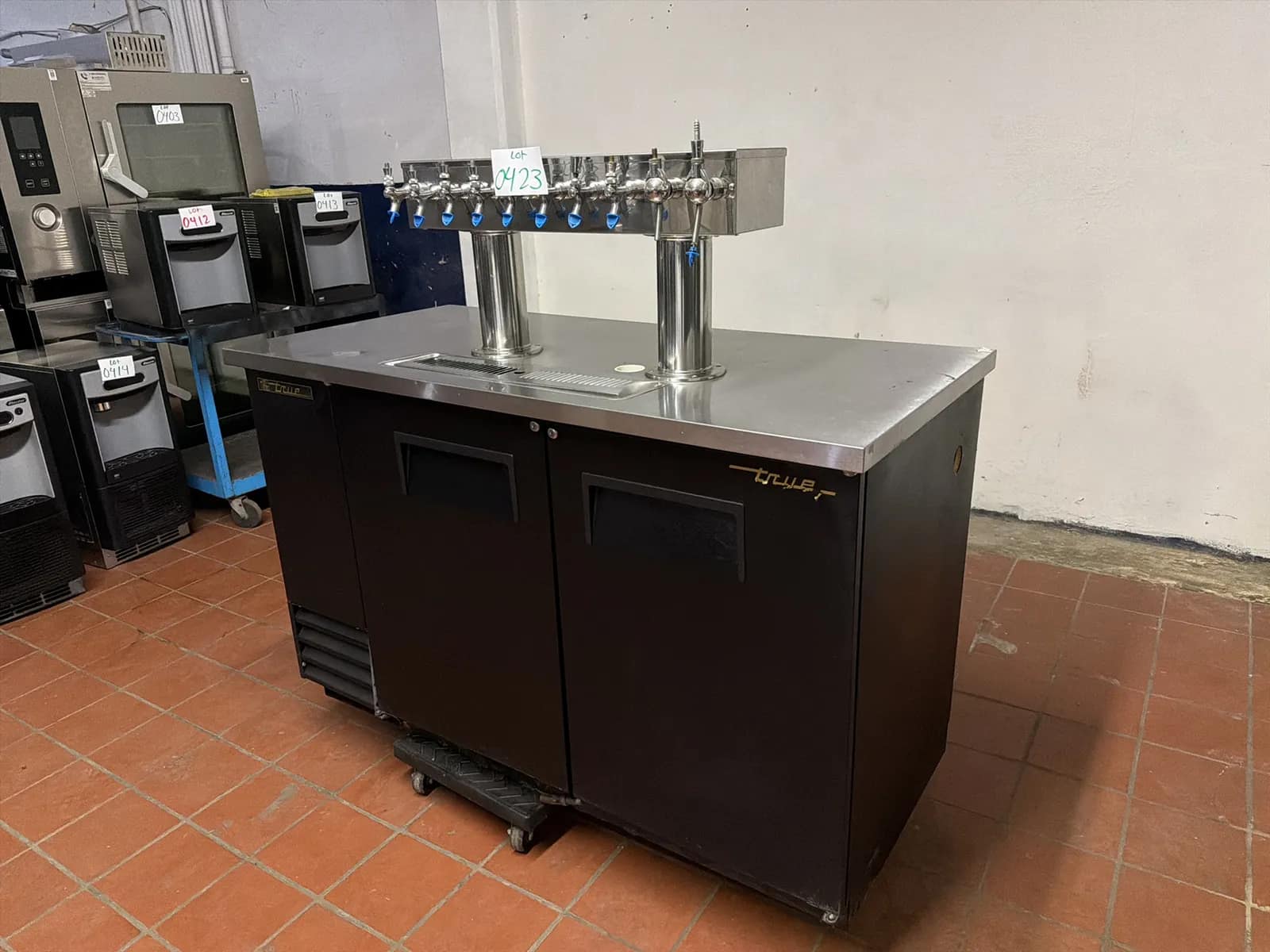True Kegerator Beer Dispenser, photo 2 of 6