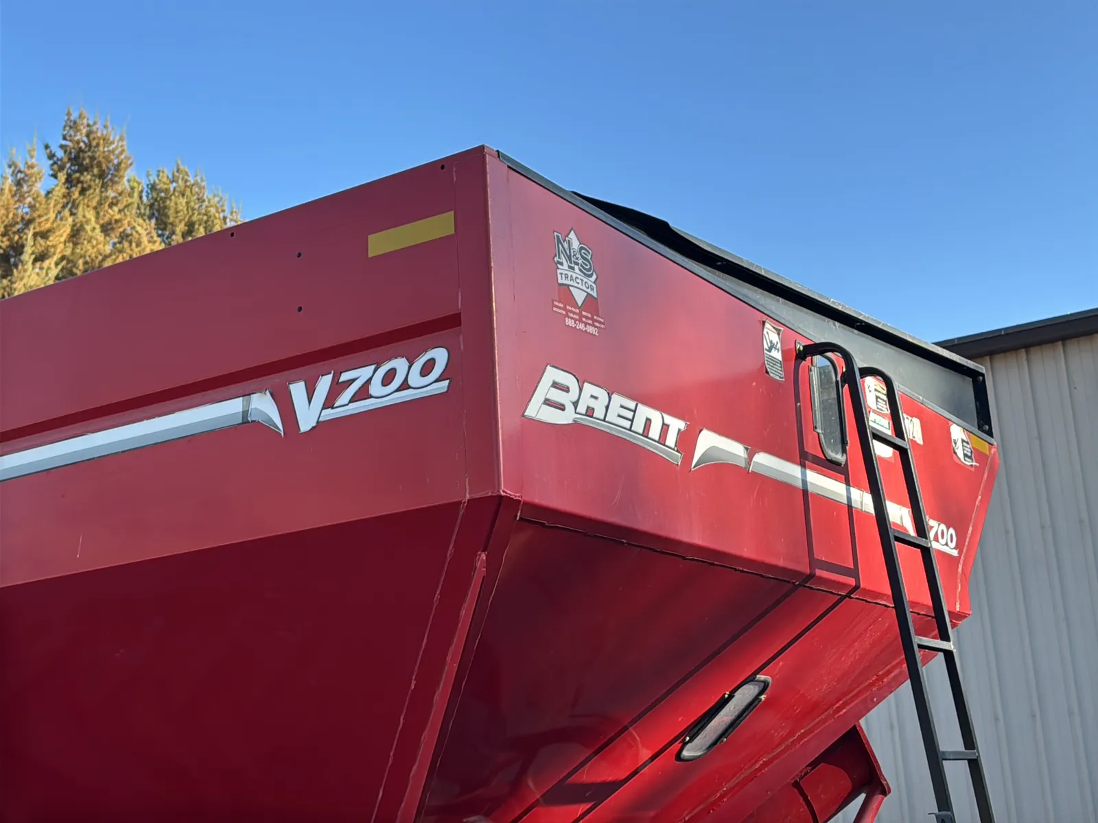 Unverferth Brent Grain Cart V700, photo 9 of 24