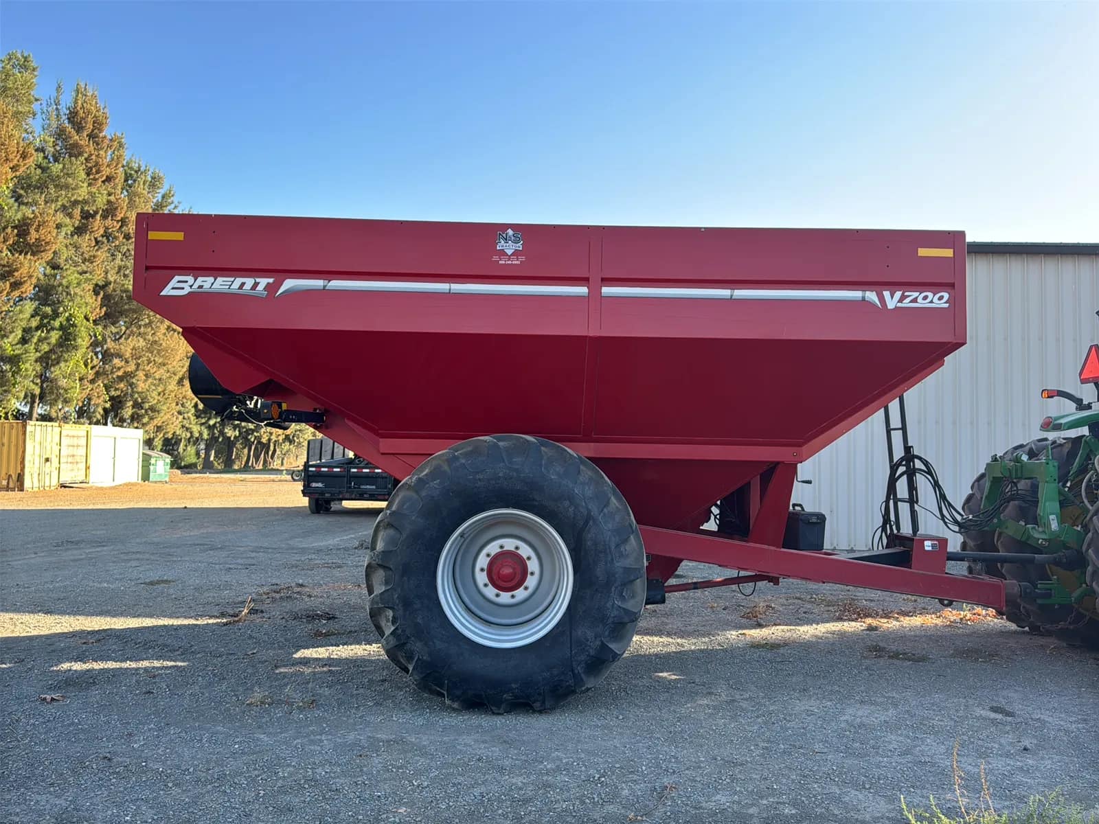 Unverferth Brent Grain Cart V700, photo 5 of 24
