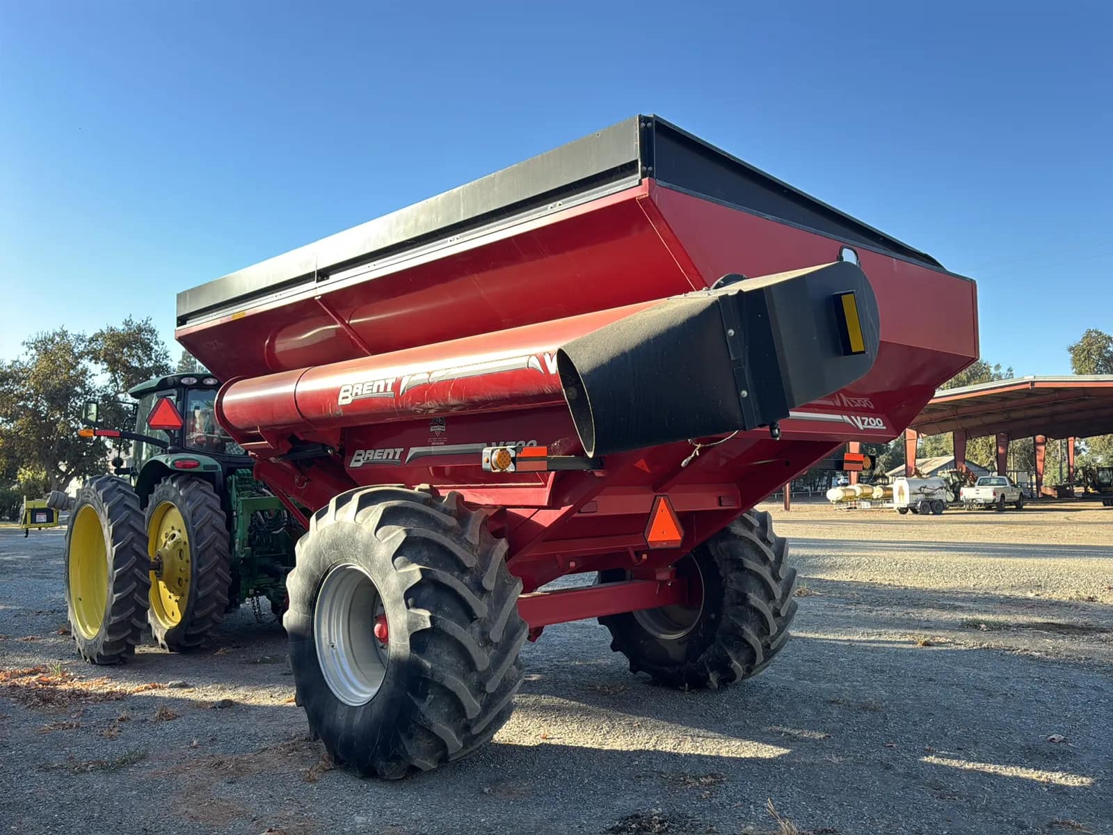 Unverferth Brent Grain Cart V700, photo 2 of 24