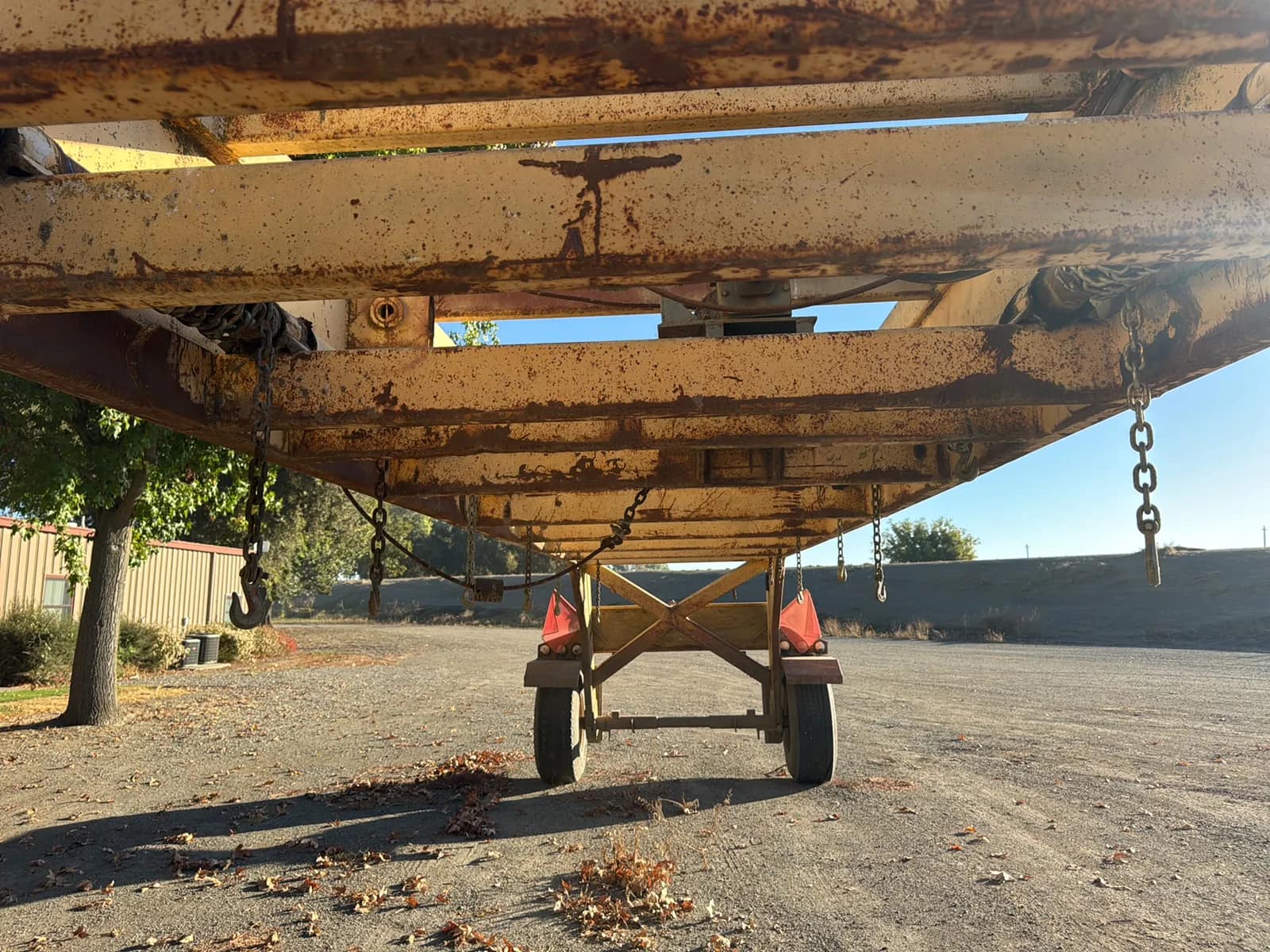 30’ Carry All Gooseneck Trailer With Stands, photo 12 of 29