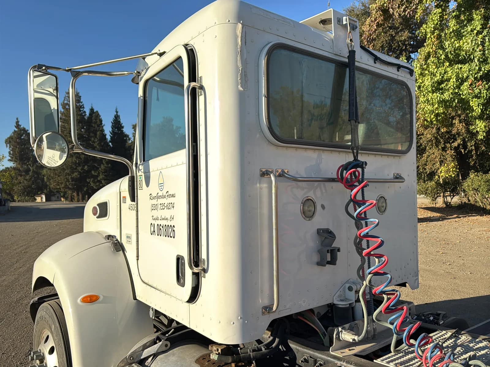 2016 Peterbilt PB348 2-Axle Automatic Tractor Trailer, photo 13 of 73