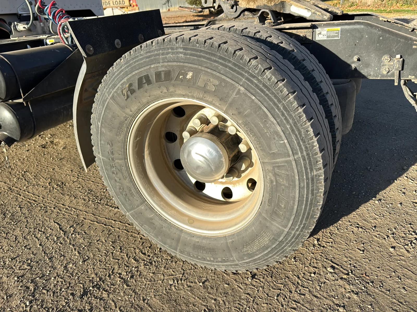 2016 Peterbilt PB348 2-Axle Automatic Tractor Trailer, photo 16 of 73