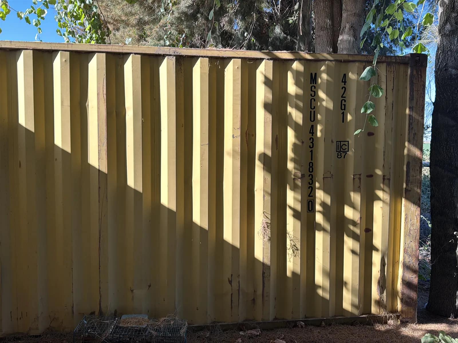 40’ Shipping Container, photo 3 of 13