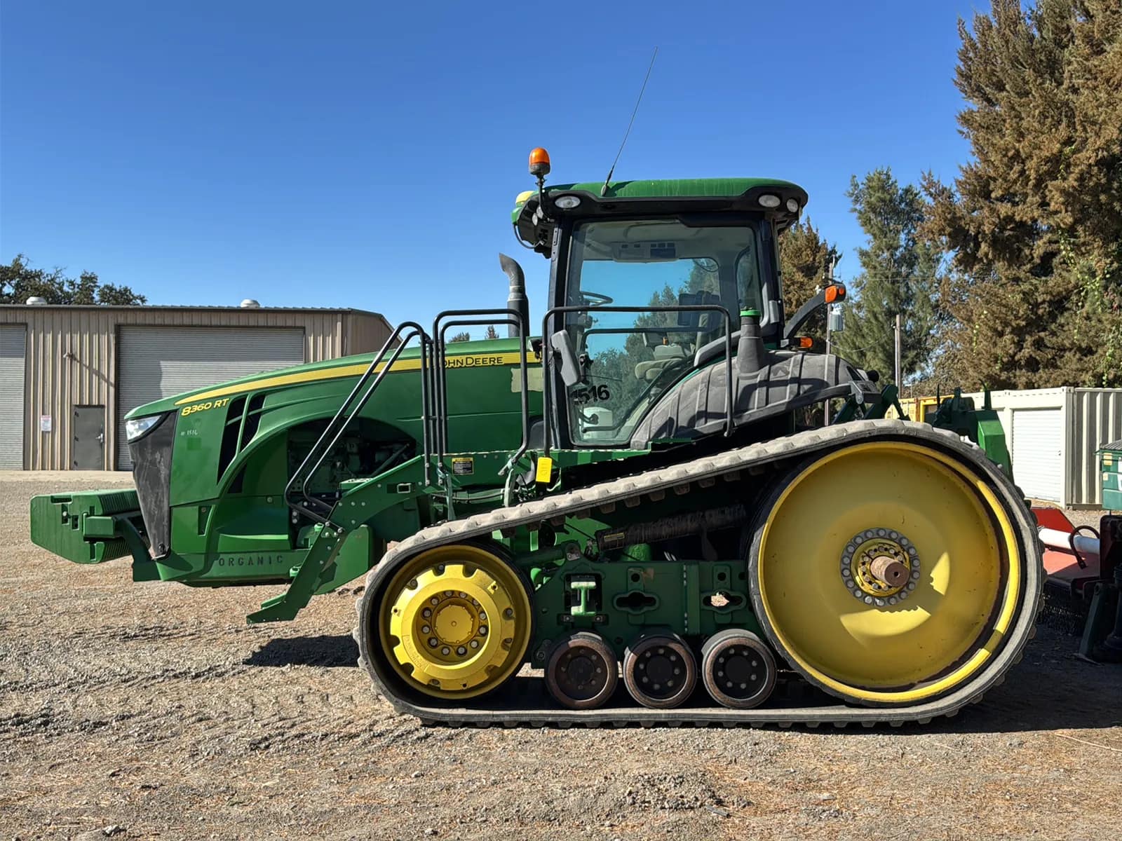 John Deere 8360RT Tractor, photo 2 of 32