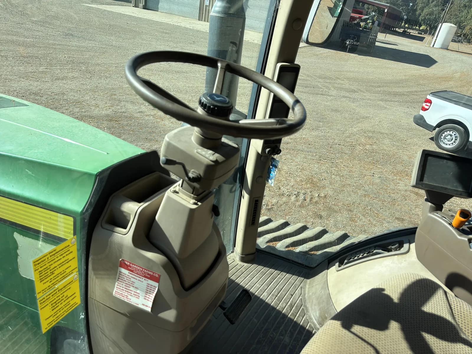 John Deere 8360RT Tractor, photo 17 of 32