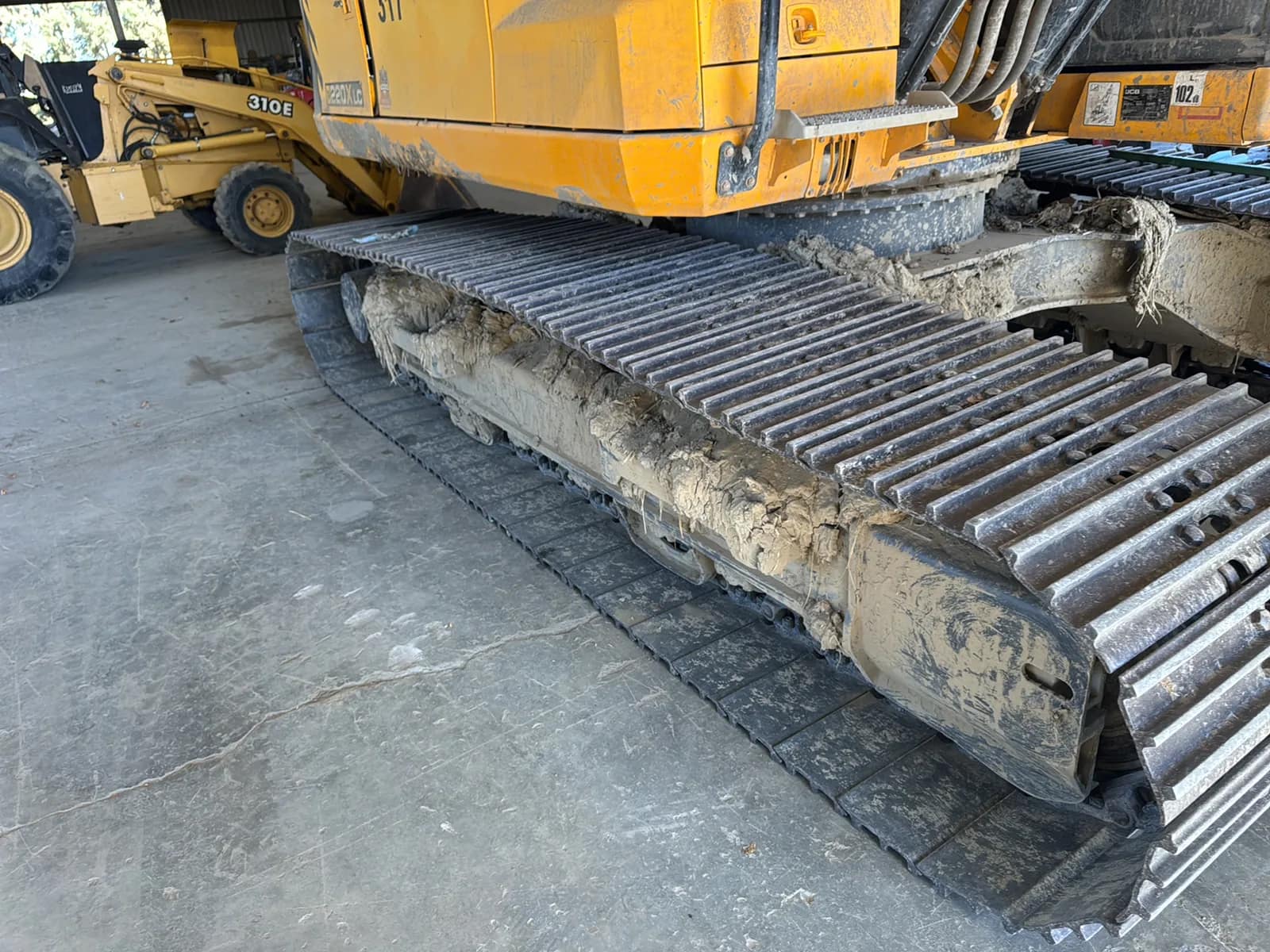 JCB 220XLC Track Driven Crawler Excavator, photo 10 of 15