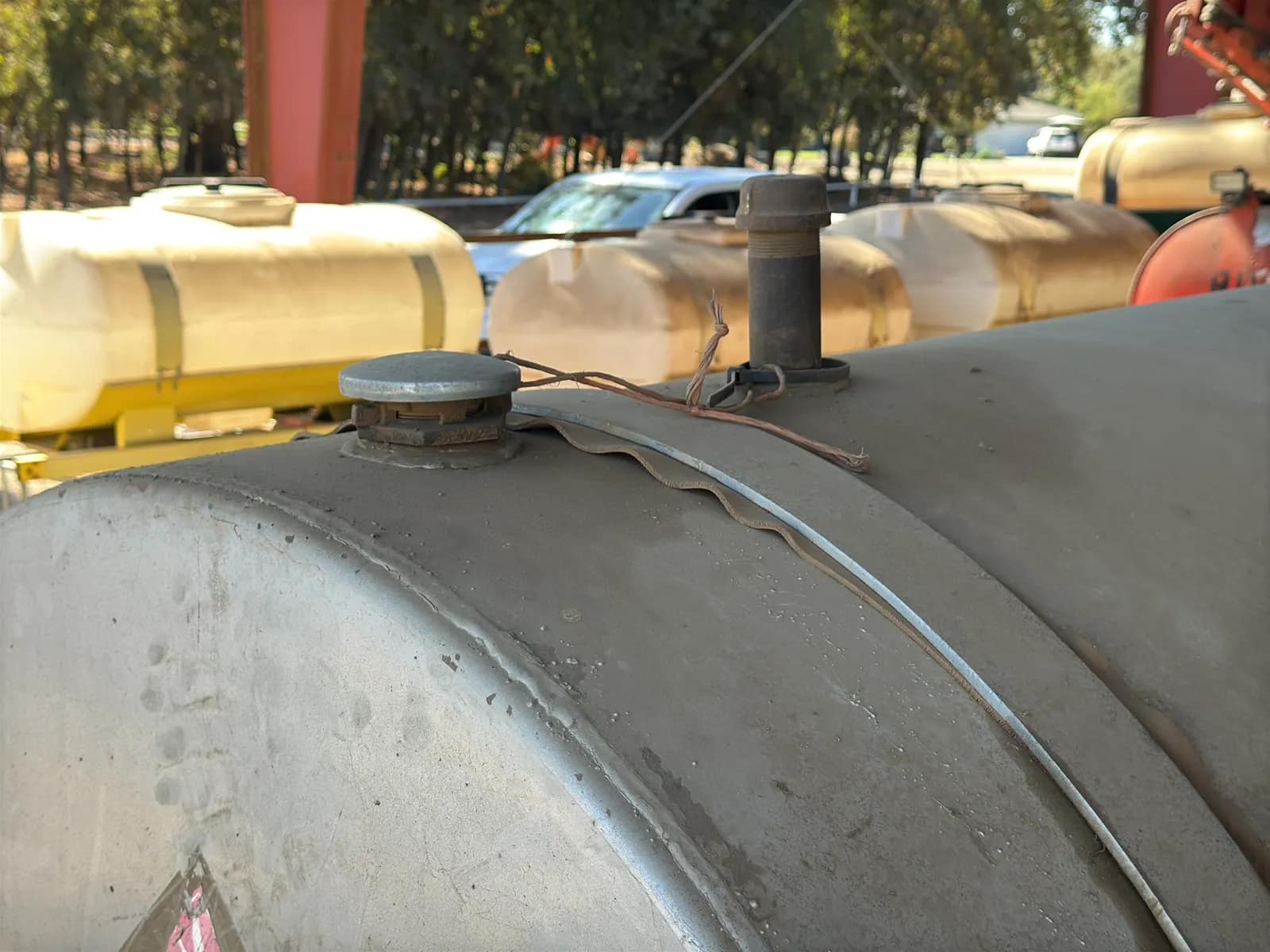 1000 Gallon Diesel Fuel Trailer, photo 21 of 22