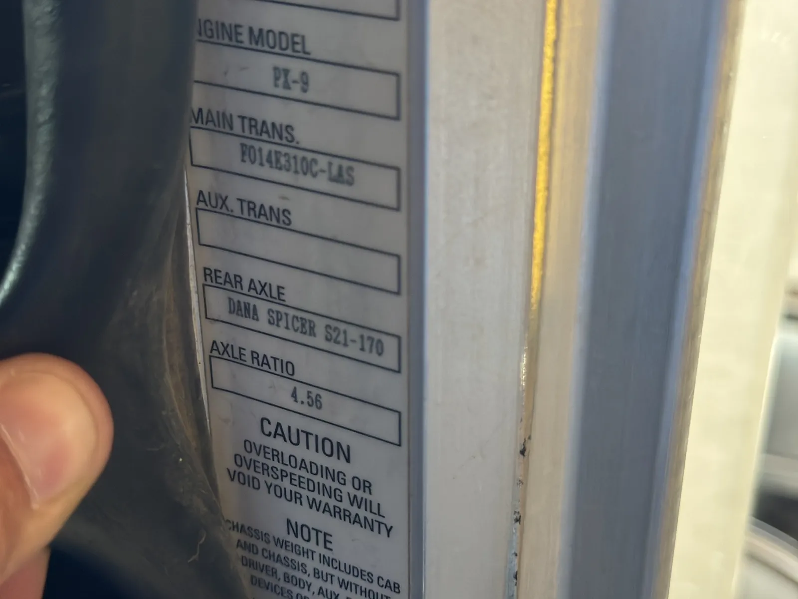 2015 Peterbilt PB348 2-Axle Automatic Tractor Trailer, photo 21 of 22