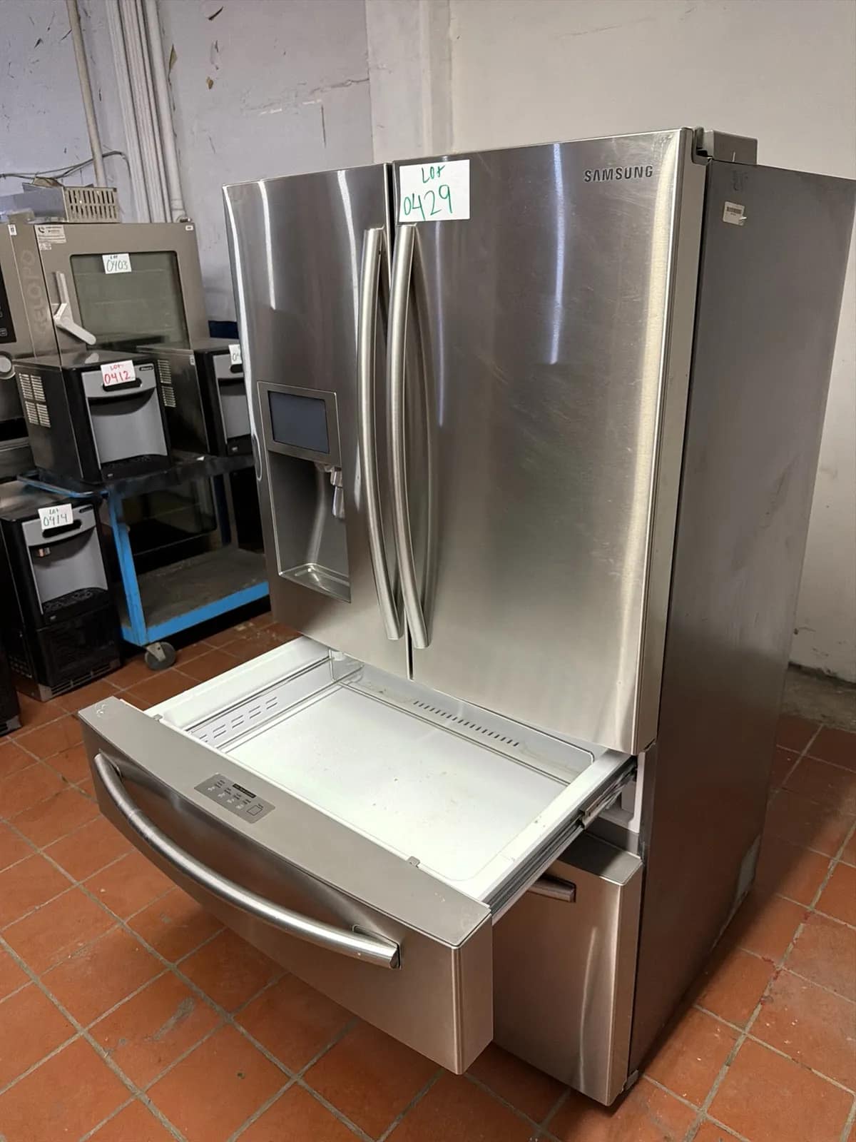 Household Refrigeration/Freezer, photo 6 of 7
