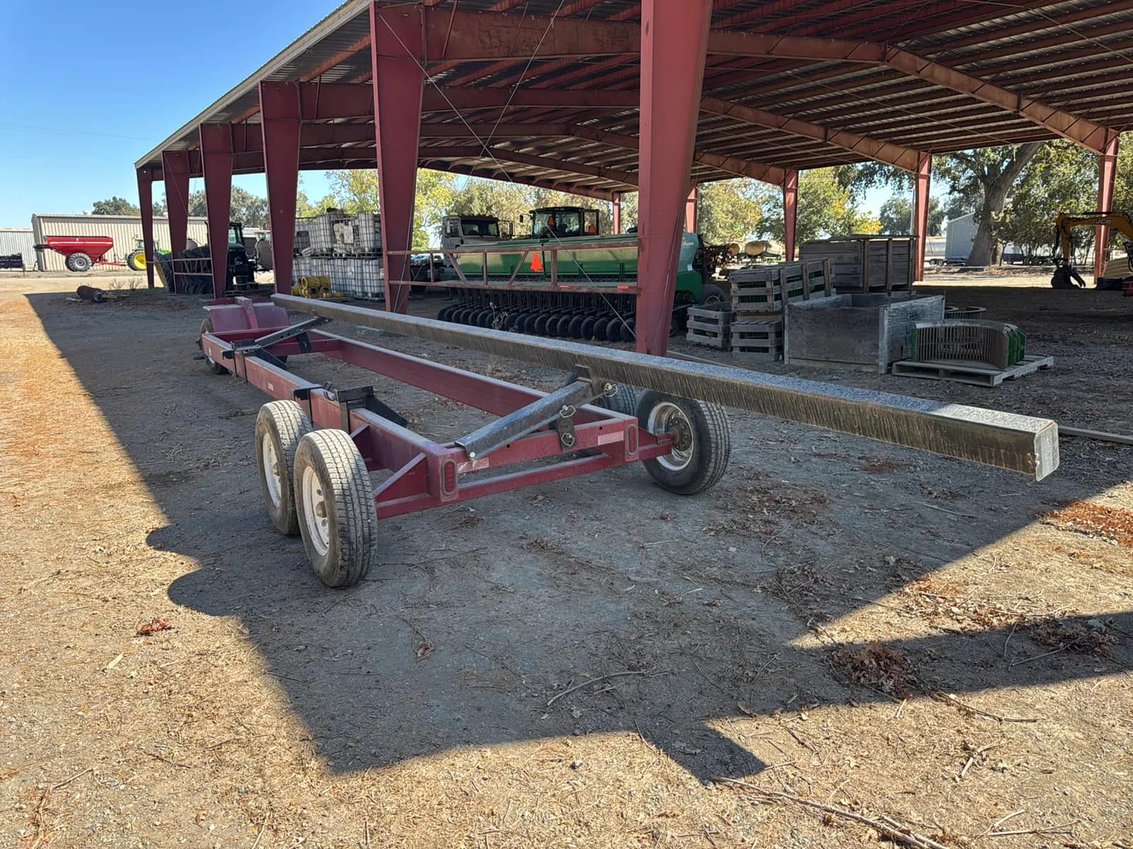2016 SBM 32’ Header Hauler, photo 2 of 13