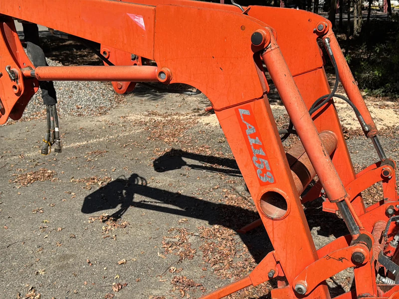 Kubota M7040SUF Tractor, photo 8 of 9