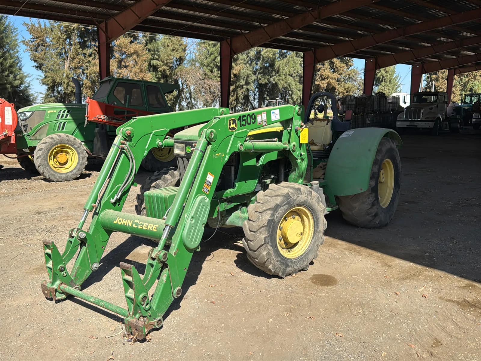 john-deere-5105ml-tractor-ebe0b3