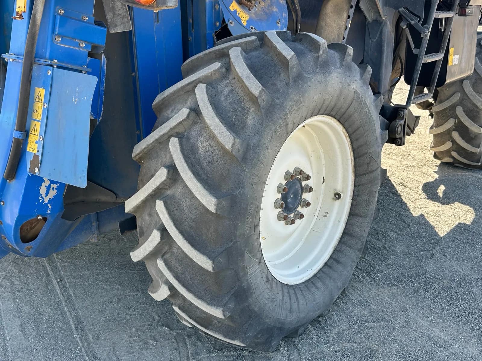 2010 New Holland VX7090 Grape Harvesting Machine, photo 76 of 78