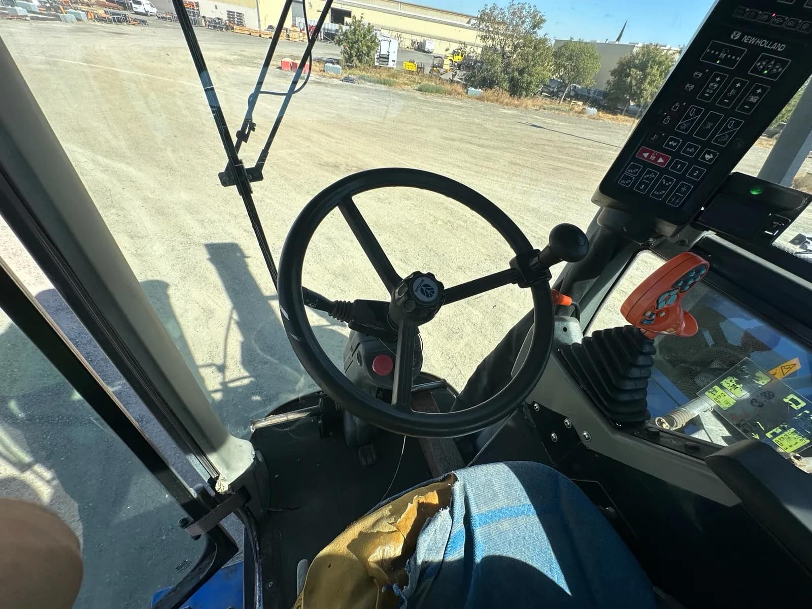 2010 New Holland VX7090 Grape Harvesting Machine, photo 61 of 78