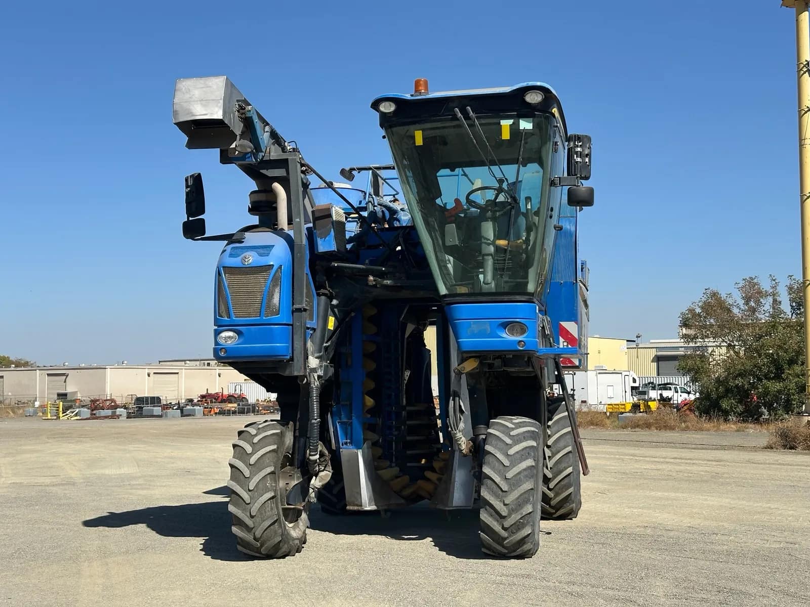2010 New Holland VX7090 Grape Harvesting Machine, front view