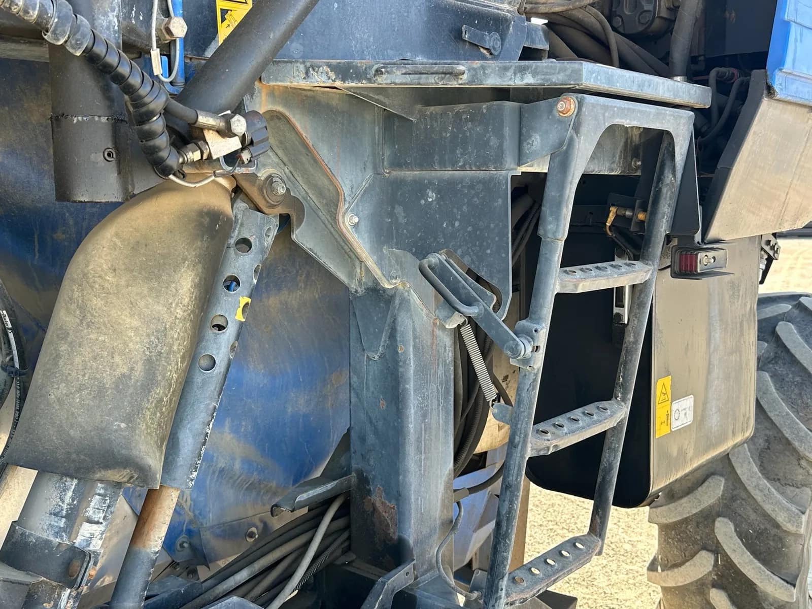 2010 New Holland VX7090 Grape Harvesting Machine, photo 28 of 78