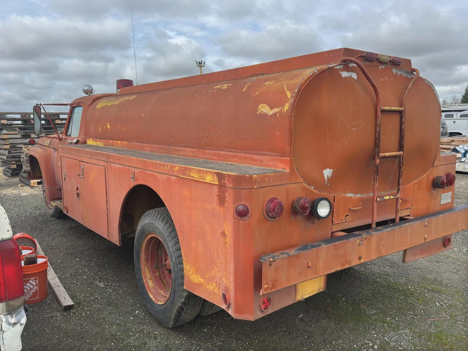 1966 Ford F600 Fire Truck, photo 7 of 56