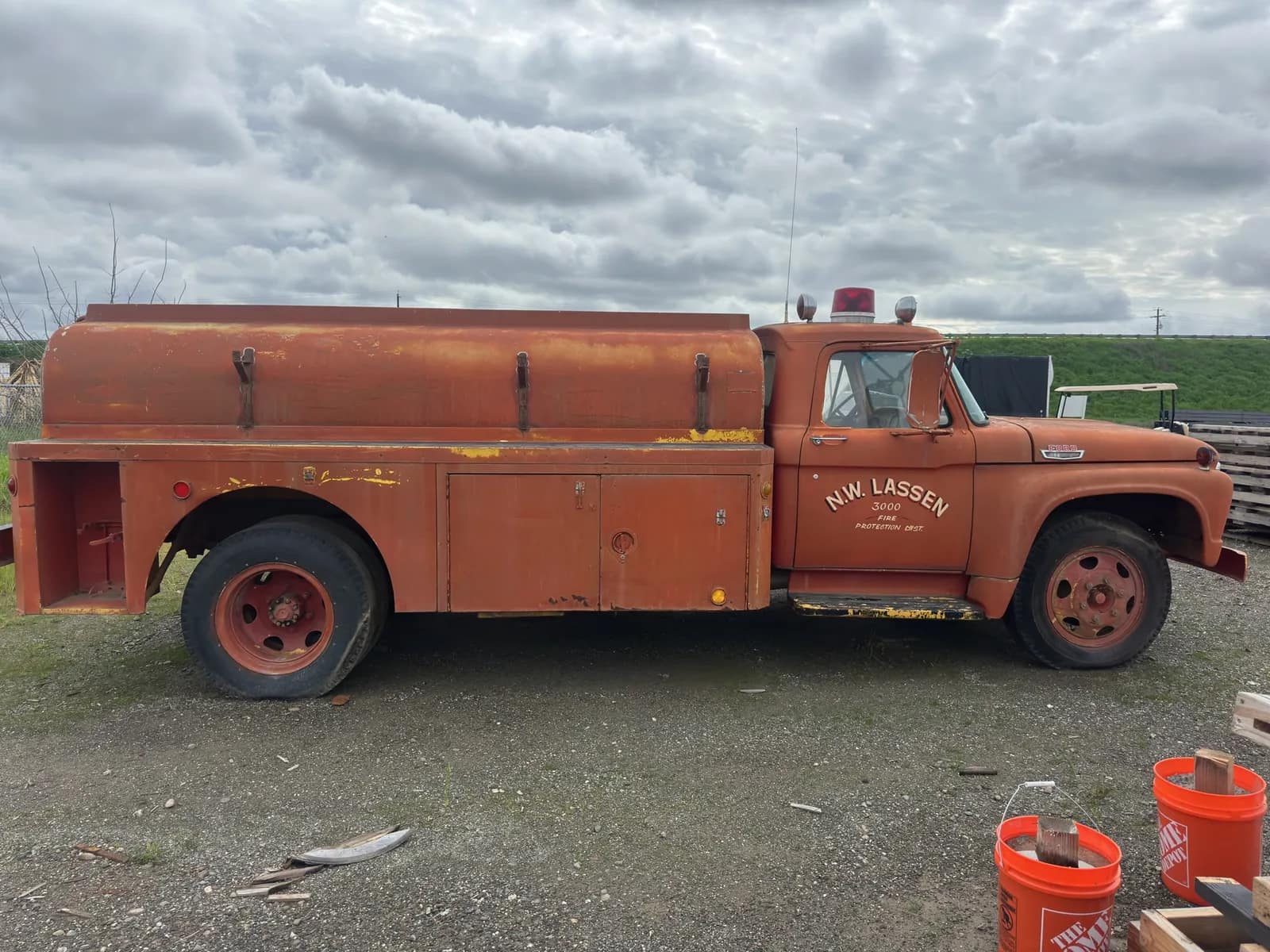 1966 Ford F600 Fire Truck, photo 4 of 56