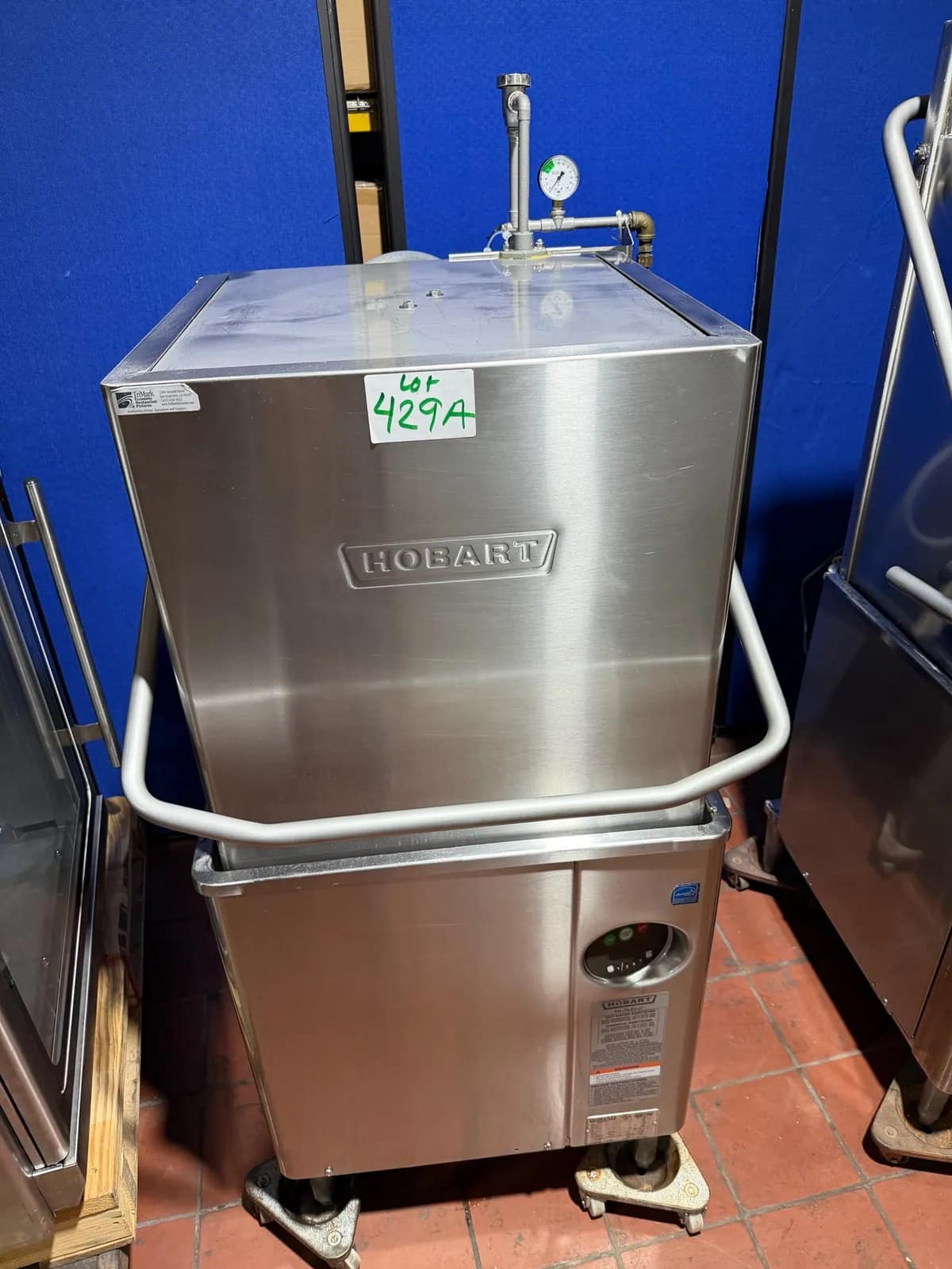 High Temp Hobart Commercial Stainless Steel Dishwasher, 208-240 Volts 3PH, photo 3 of 6