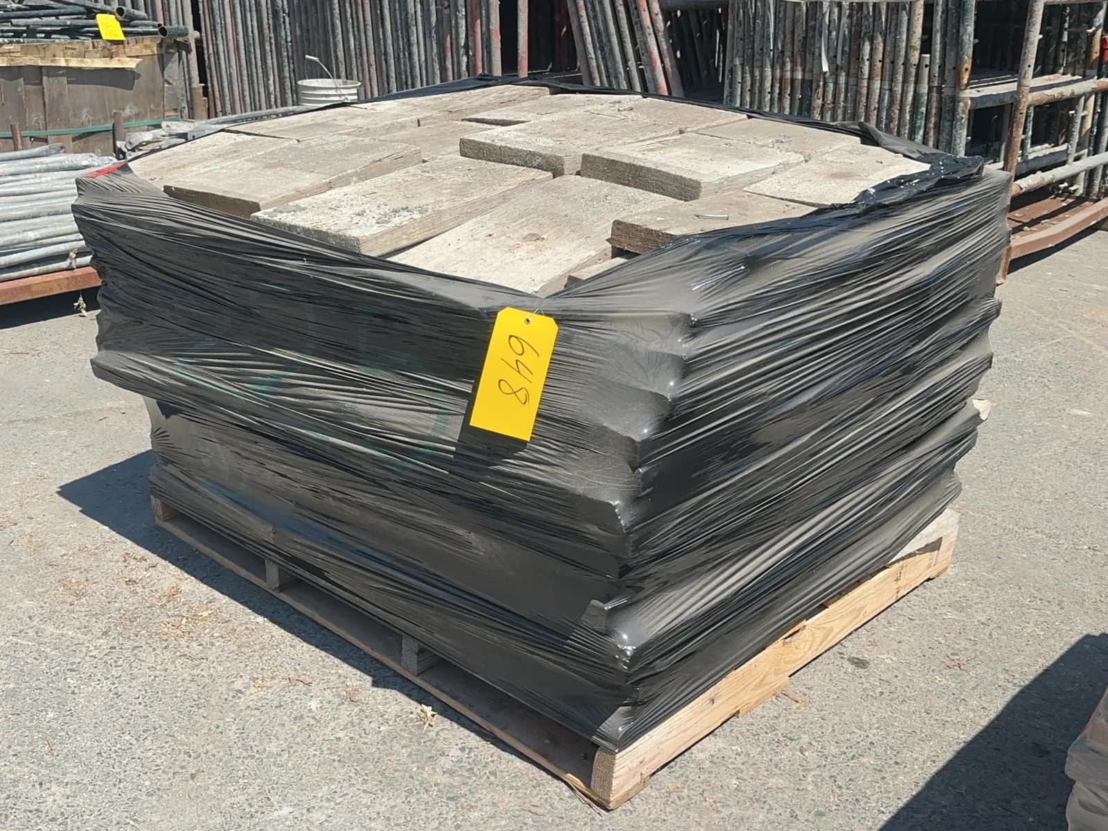 Approximately (225) Scaffold Pads, photo 2 of 4