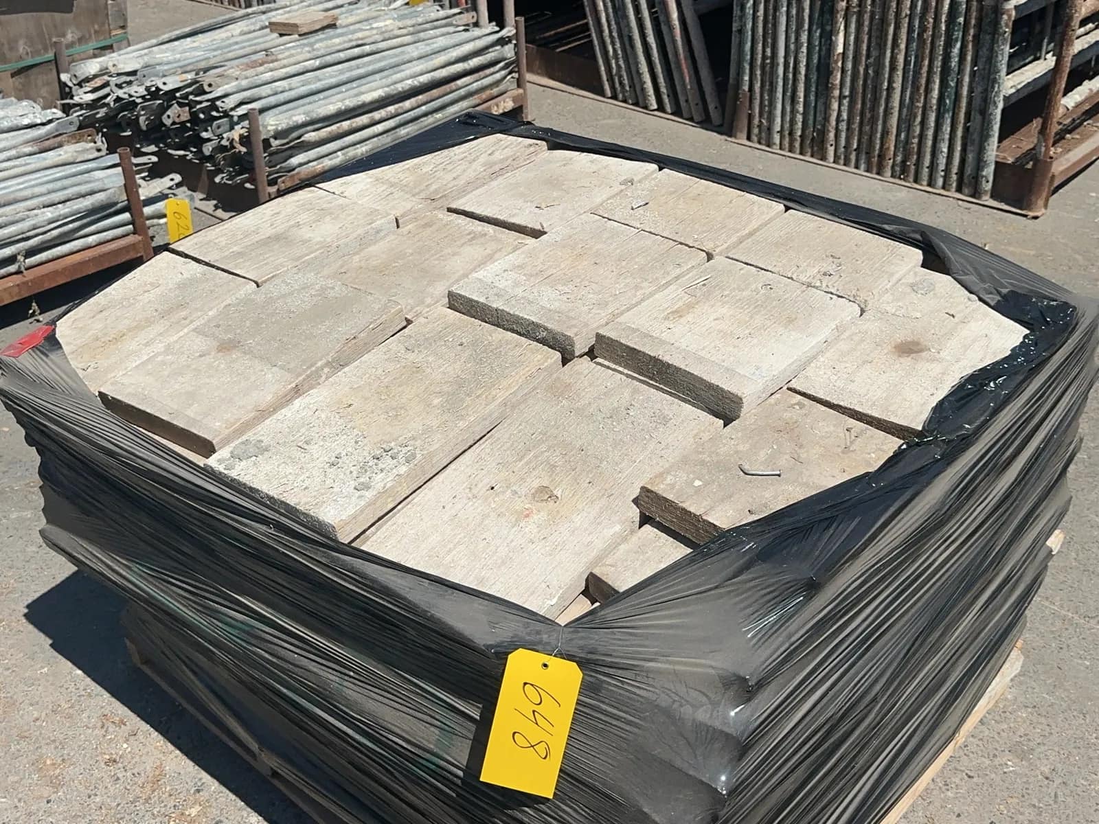 Approximately (225) Scaffold Pads, photo 3 of 4