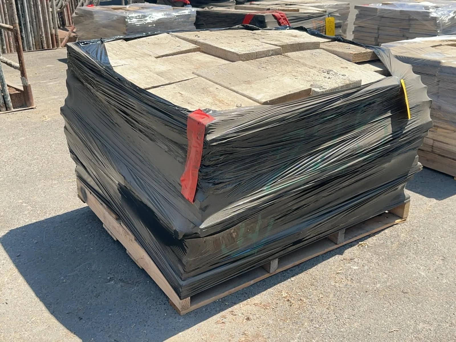 Approximately (225) Scaffold Pads, photo 4 of 4