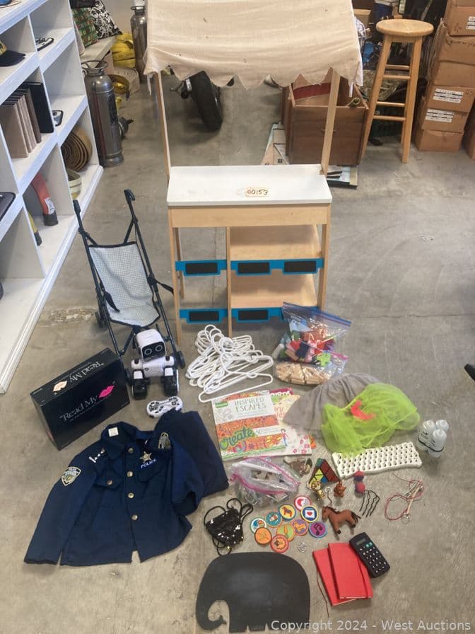 lot-of-kids-toys-560203