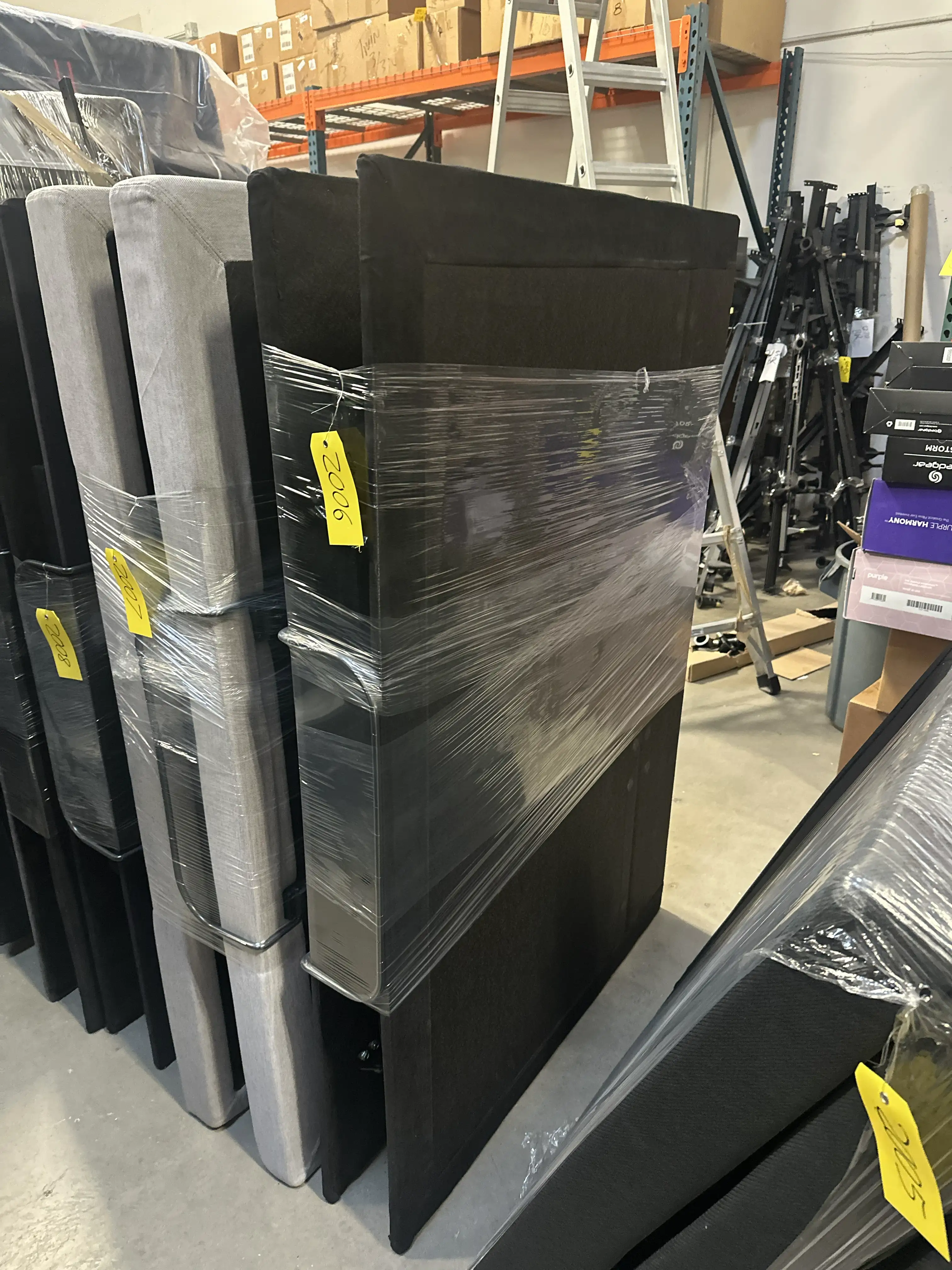 malouf-e255-adjustable-bed-base-queen-no-legs-wall-plug-or-remote-mk5rynu0