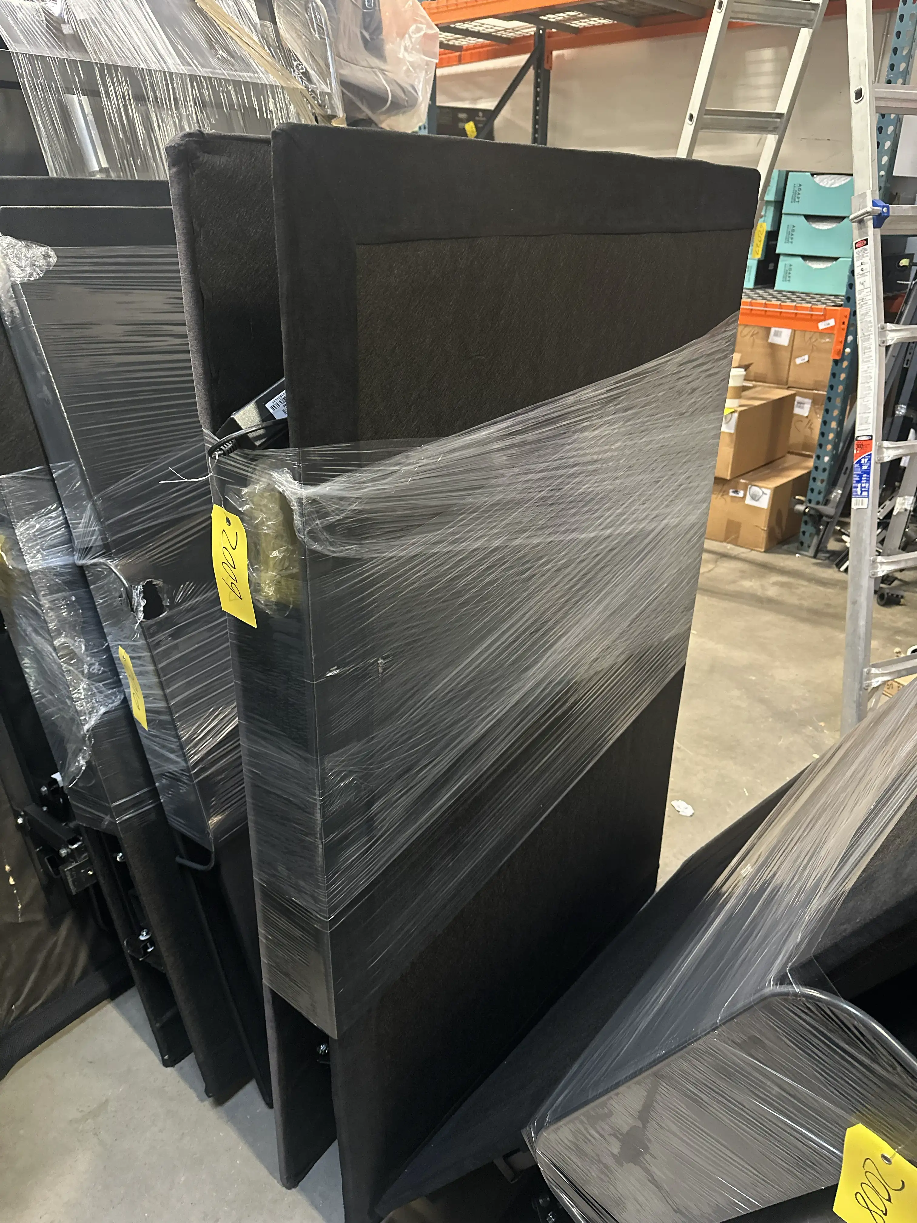 malouf-e255-adjustable-bed-base-queen-no-legs-wall-plug-or-remote-mk5yxyqb